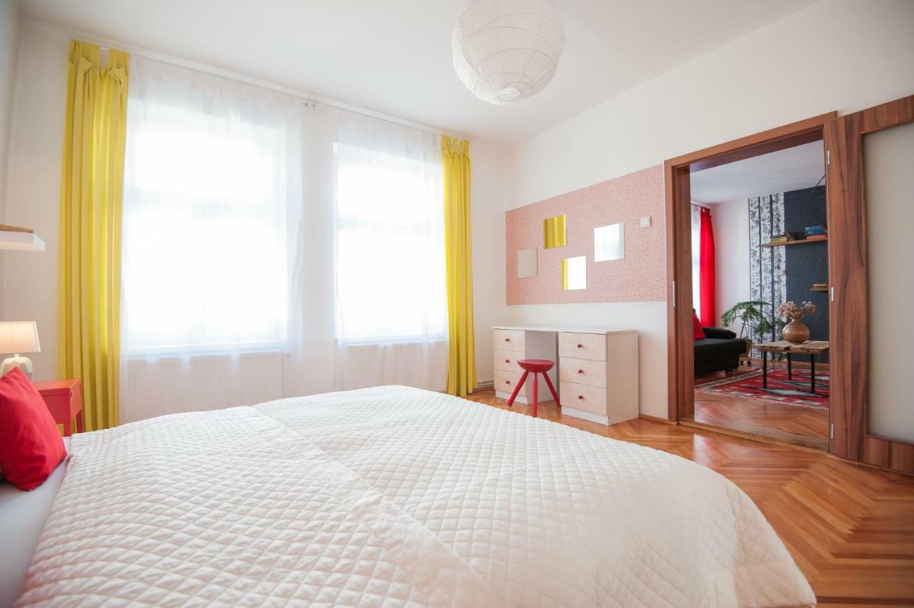 Spacious Stylish Apartment In Old Town Sibiu Extérieur photo